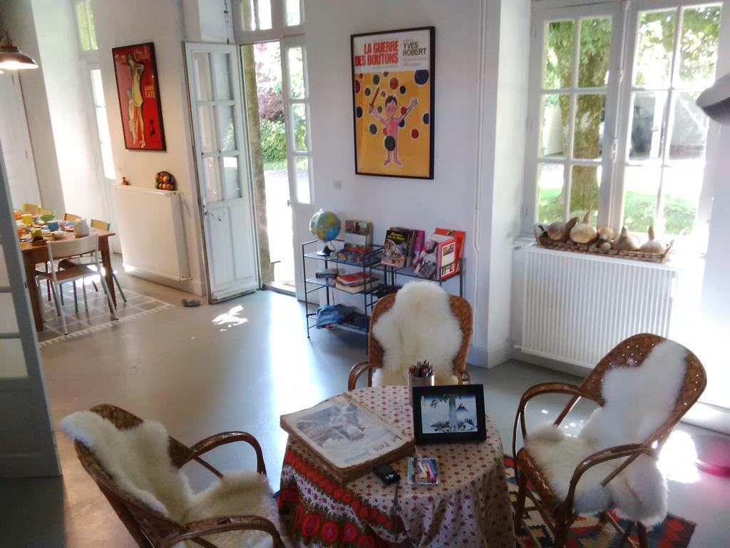 La Bonne Ecole Bed & Breakfast Les Landes-Genusson Exterior photo
