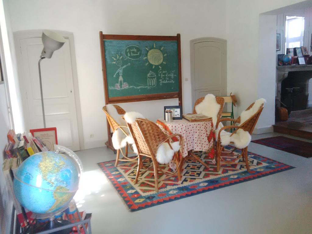 La Bonne Ecole Bed & Breakfast Les Landes-Genusson Exterior photo